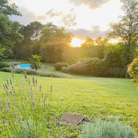 Holiday home Laroche *